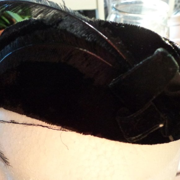 Hat Velvet Feathers Ladies Black Vintage - Picture 3 of 8